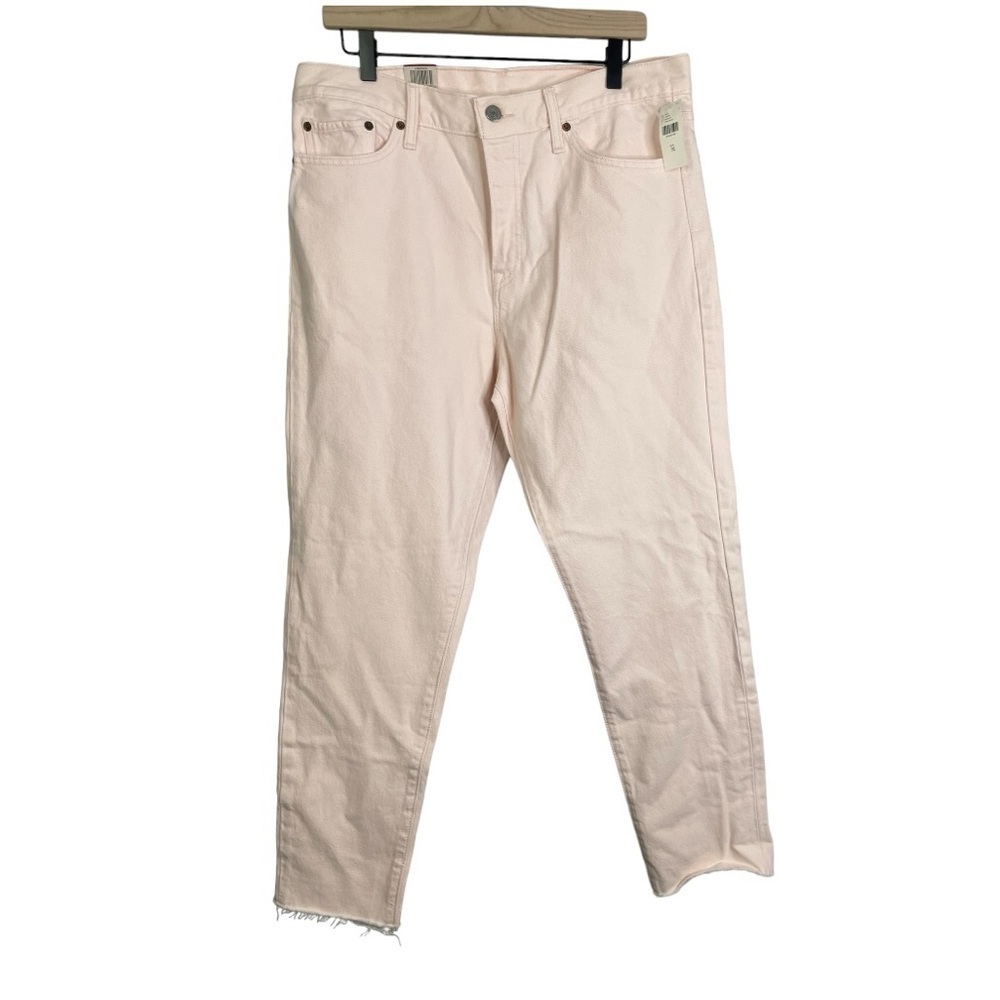 Levi's High-Rise Straight Jeans in Pale Pink
